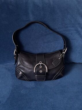 Coach  Vintage Y2K Black Small Soho Buckle Plap Leather Shoulder Bag